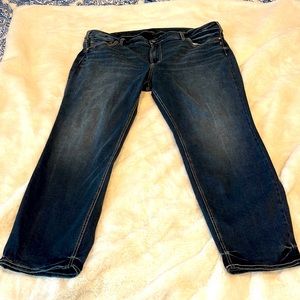 Women’s Silver Jeans Soft Suki Straight Dark Wash Jeans size 24 Length 31